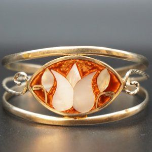 Alpaca Silver and Tulip shaped Mother of Pearl with Red Background Cuff Bracel